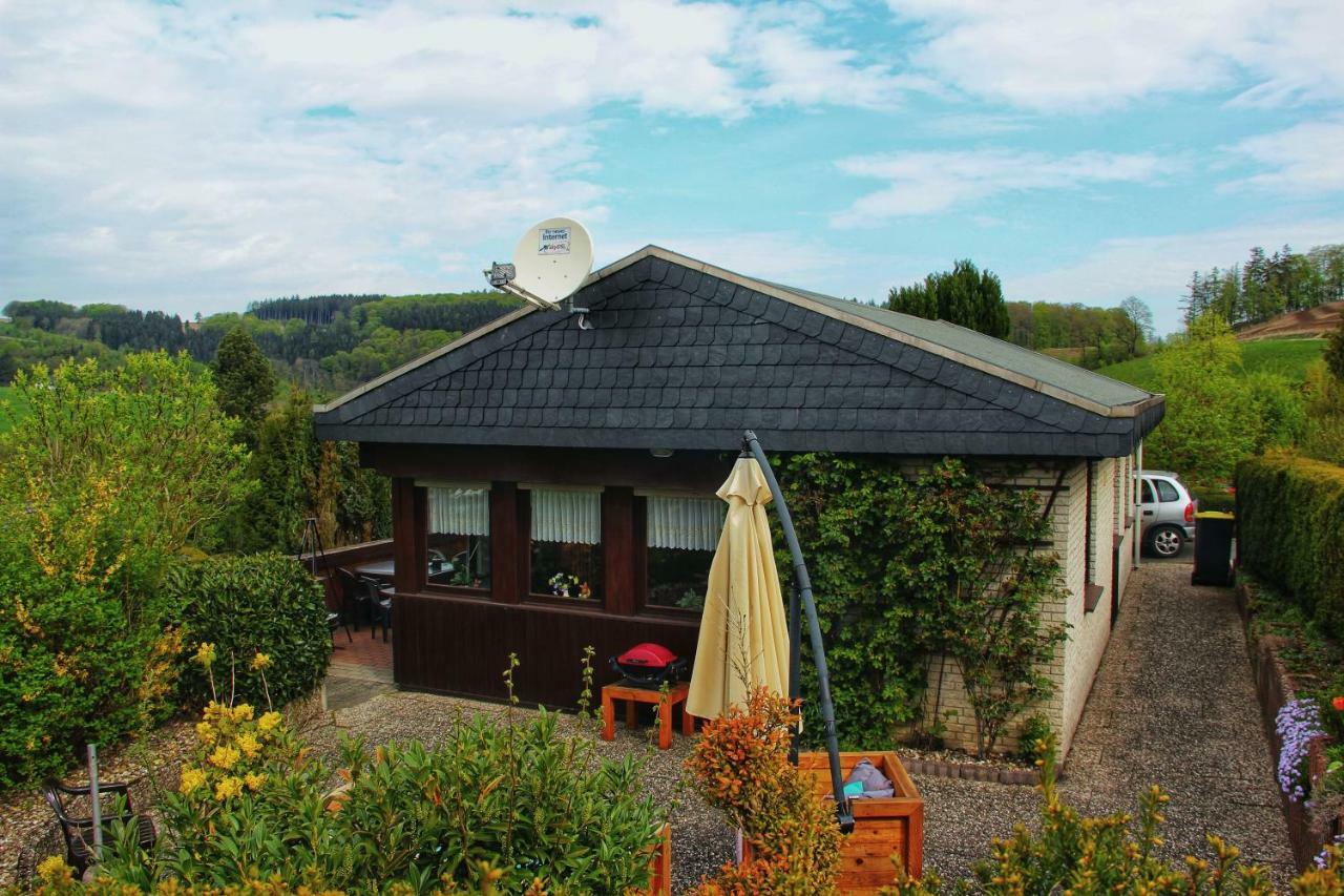 Ferienhaus Bianca Meschede Buitenkant foto